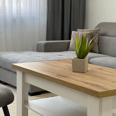 Rozi Apartments Загреб Экстерьер фото