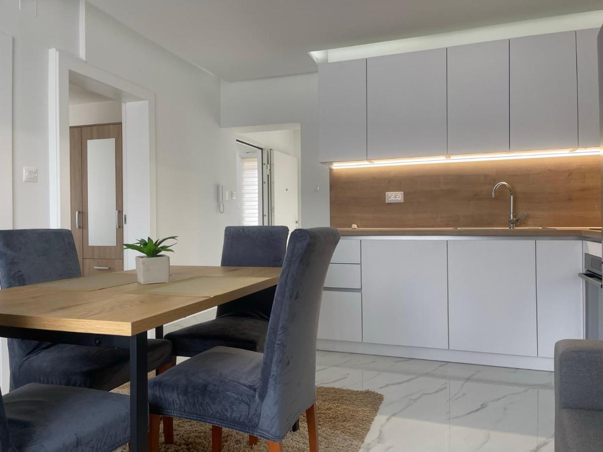 Rozi Apartments Загреб Экстерьер фото